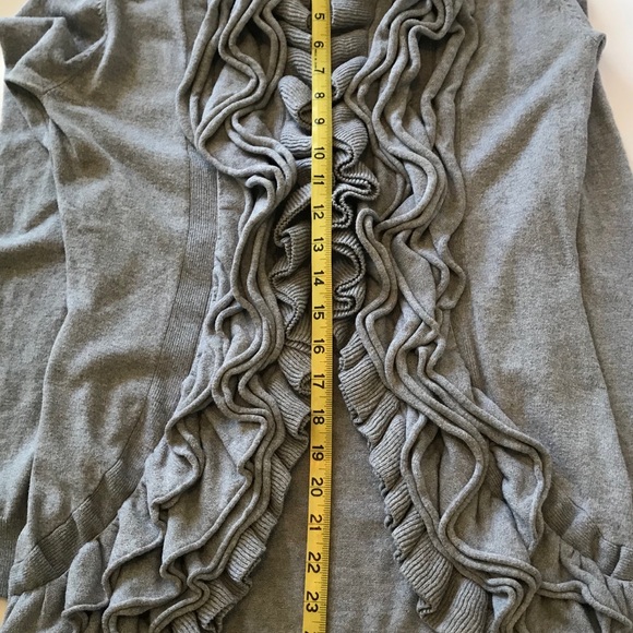 {BOGO} Romeo & Juliet Couture Cardigan Sweater - Picture 5 of 8